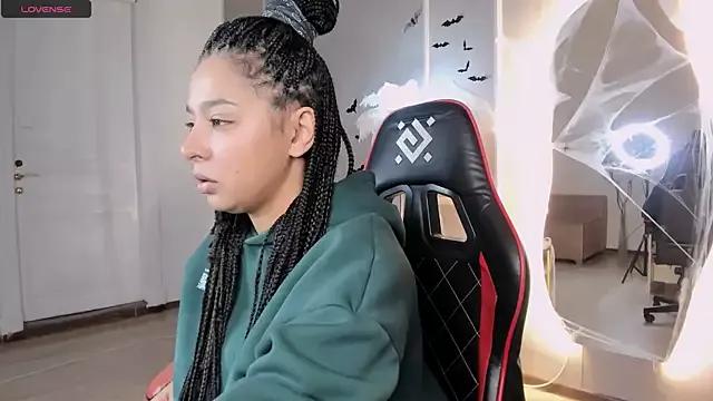 Aisha_Goldstein from StripChat is Freechat