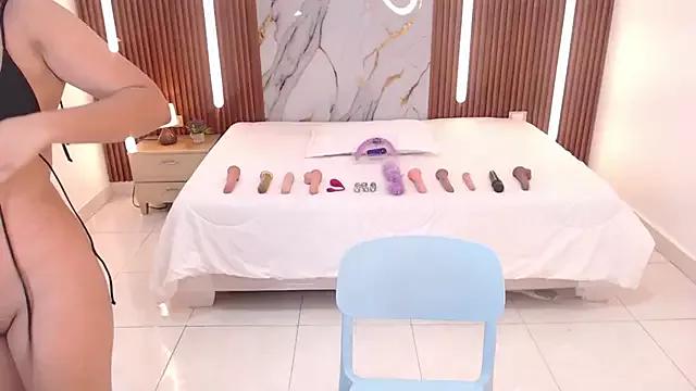 aixa_show from StripChat