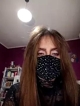 Akemi_rossi from StripChat is Freechat
