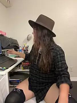 Akiramiyami from StripChat is Freechat