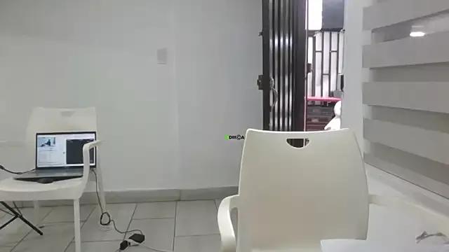 Alaiapink from StripChat