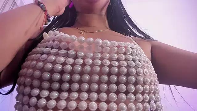 Alana-sweet from StripChat is Freechat