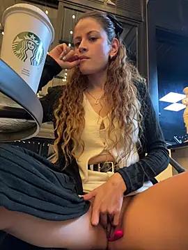 alana15 from StripChat