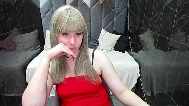 Try our girls live displays and explore the company of endless strippers, with beautiful physiques, vibrating toys and more.