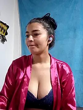Try our girls live displays and explore the company of endless strippers, with beautiful physiques, vibrating toys and more.