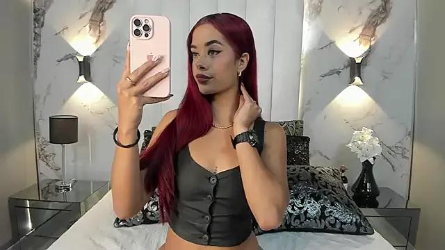 AlannaBlakes from StripChat is Freechat