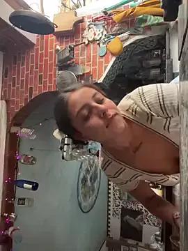 Alaska-de-lune from StripChat is Freechat