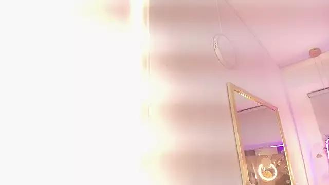 alaska__williams__ from StripChat is Freechat