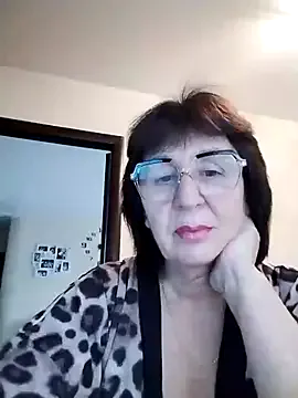 AlbinaXPretty — Freechat on StripChat