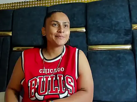 alessiaandscarlet — Freechat on StripChat