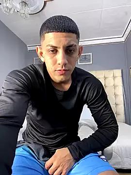 Try our girls live displays and explore the company of endless strippers, with beautiful physiques, vibrating toys and more.