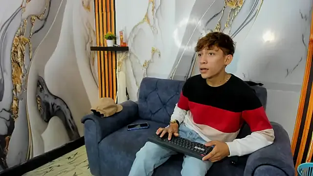 Alex_LatinBoy18 — Spank my Ass (10 times)