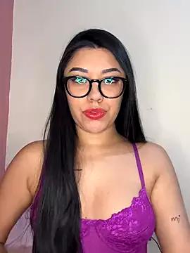 Try our girls live displays and explore the company of endless strippers, with beautiful physiques, vibrating toys and more.