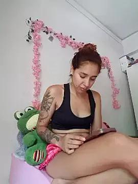 Alexa_Saez from StripChat is Freechat