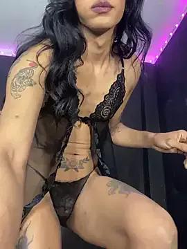 Try our girls live displays and explore the company of endless strippers, with beautiful physiques, vibrating toys and more.