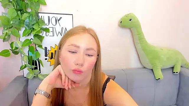 AlexMiss_Ray from StripChat is Freechat