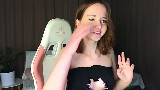 AlexsisFaee — breasts in milk