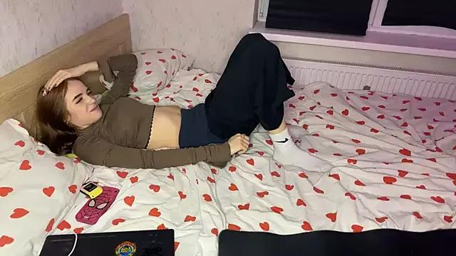 aliatorress from StripChat is Freechat