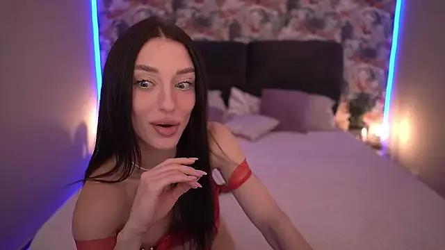Try our girls live displays and explore the company of endless strippers, with beautiful physiques, vibrating toys and more.