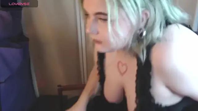 Alice_Bunny666 from StripChat is Freechat