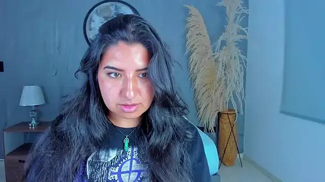 Try our girls live displays and explore the company of endless strippers, with beautiful physiques, vibrating toys and more.