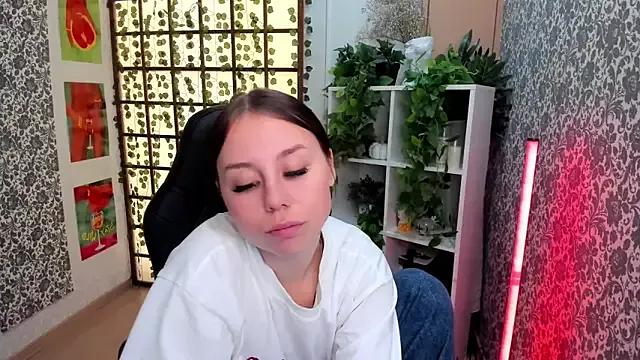 Alice_monro from StripChat is Freechat