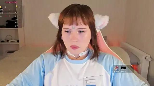 Alice_moonshard from StripChat is Freechat