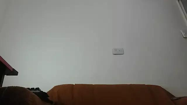 Alice_pussyhairy from StripChat is Freechat