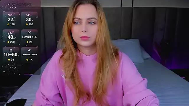 Try our girls live displays and explore the company of endless strippers, with beautiful physiques, vibrating toys and more.