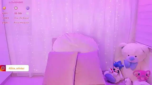 Try our girls live displays and explore the company of endless strippers, with beautiful physiques, vibrating toys and more.