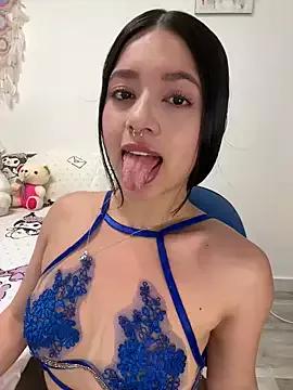 Try our girls live displays and explore the company of endless strippers, with beautiful physiques, vibrating toys and more.