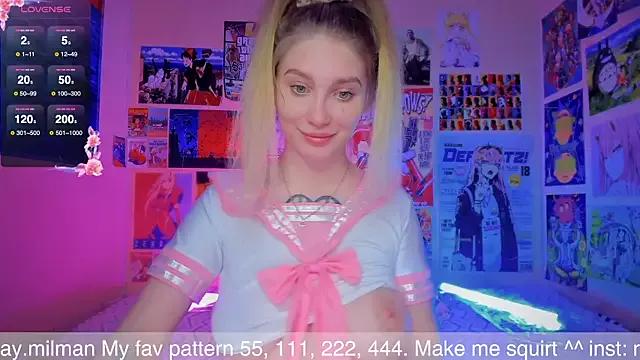 Try our girls live displays and explore the company of endless strippers, with beautiful physiques, vibrating toys and more.