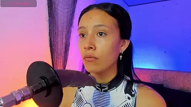 Try our girls live displays and explore the company of endless strippers, with beautiful physiques, vibrating toys and more.