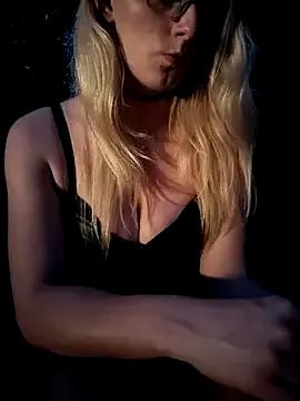 AlicePayne from StripChat is Freechat