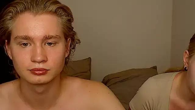 AliceStoneJhonyStone from StripChat is Freechat