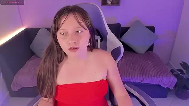 AliciaMoonx from StripChat is Freechat