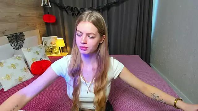 Alisa_Glamour from StripChat is Freechat