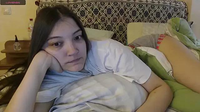 AlisaDevis from StripChat is Freechat