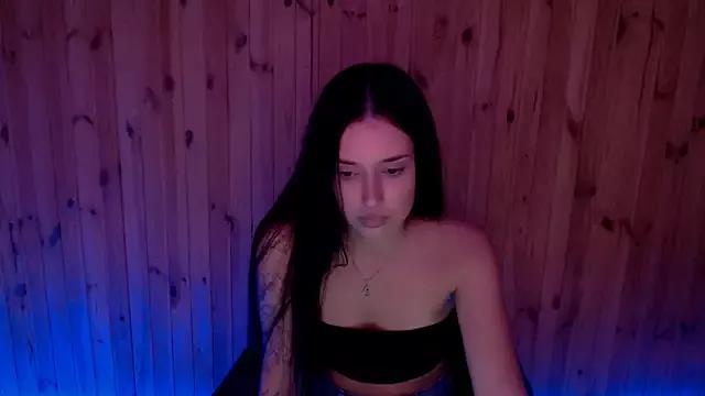 Try our girls live displays and explore the company of endless strippers, with beautiful physiques, vibrating toys and more.