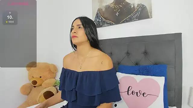 alishaindiaa from StripChat is Freechat