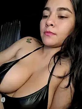 Try our girls live displays and explore the company of endless strippers, with beautiful physiques, vibrating toys and more.