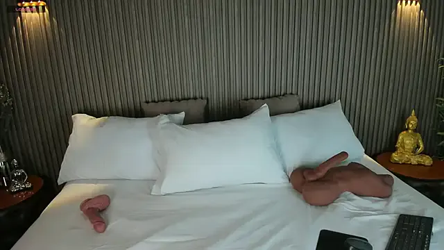 AlisonBeckerr_ — Play with my ass with spanking