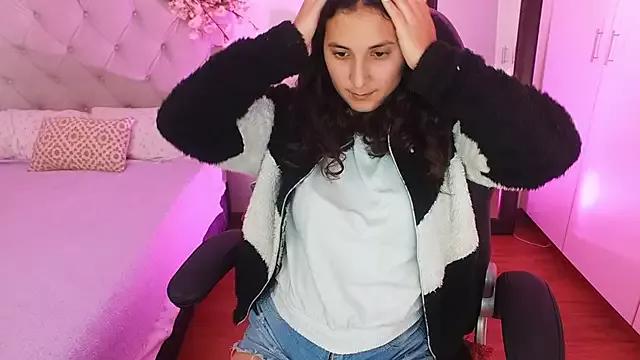 Photos of aliss9 from StripChat is Freechat