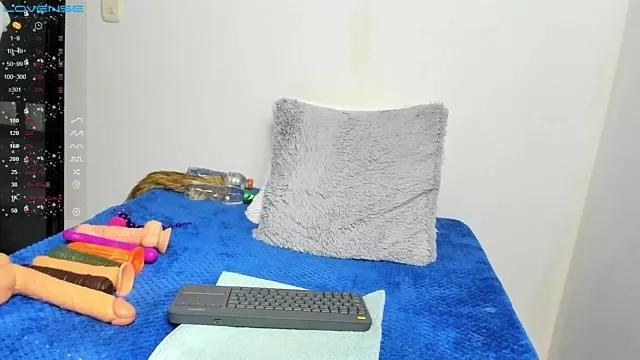 Allisonn_27 from StripChat