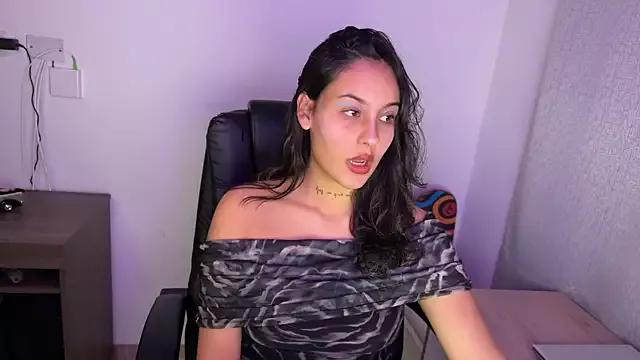 allysy_nc from StripChat is Freechat