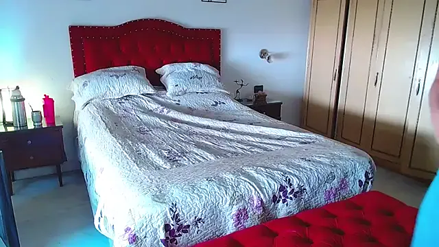 Alma-Mora — Take off shirt