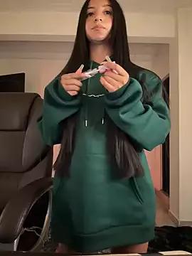 aly_golden_ from StripChat is Freechat