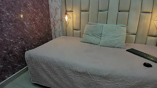 Avatar of ALYANNA_HOT_