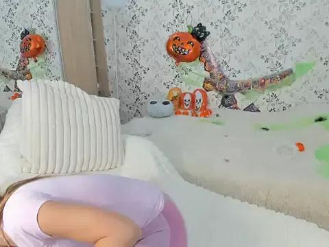 AmaliaCrystal from StripChat is Freechat