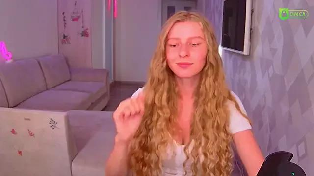 AmaliaQueen from StripChat is Freechat